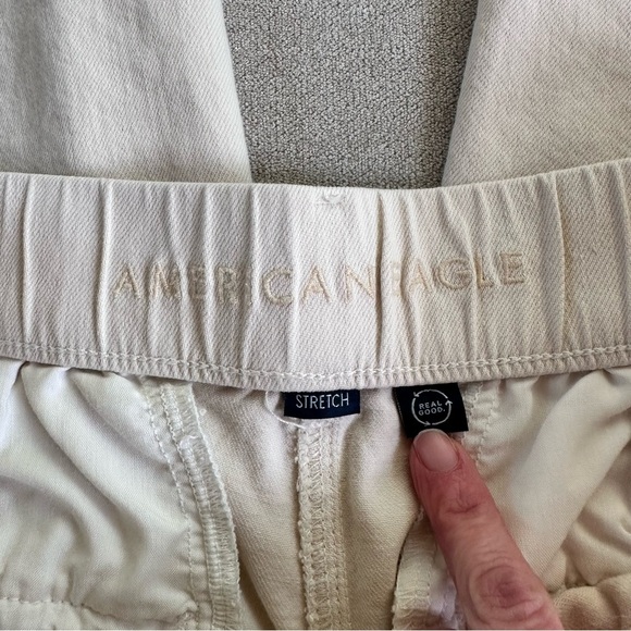 American Eagle Dreamy Drape Stretch Poppy Trouser. Ivory. Size 14 Short. - Picture 6 of 12